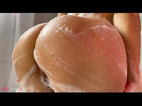 ❤️ Zeshkania masturbon pidhin me vibrator deri në orgazmë intensive në dush ❤❌ Porno shtëpie në pornografi sq.tukifporno.ru ❤